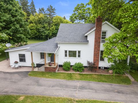 2260 W Bacon Road Hillsdale Township MI 49242