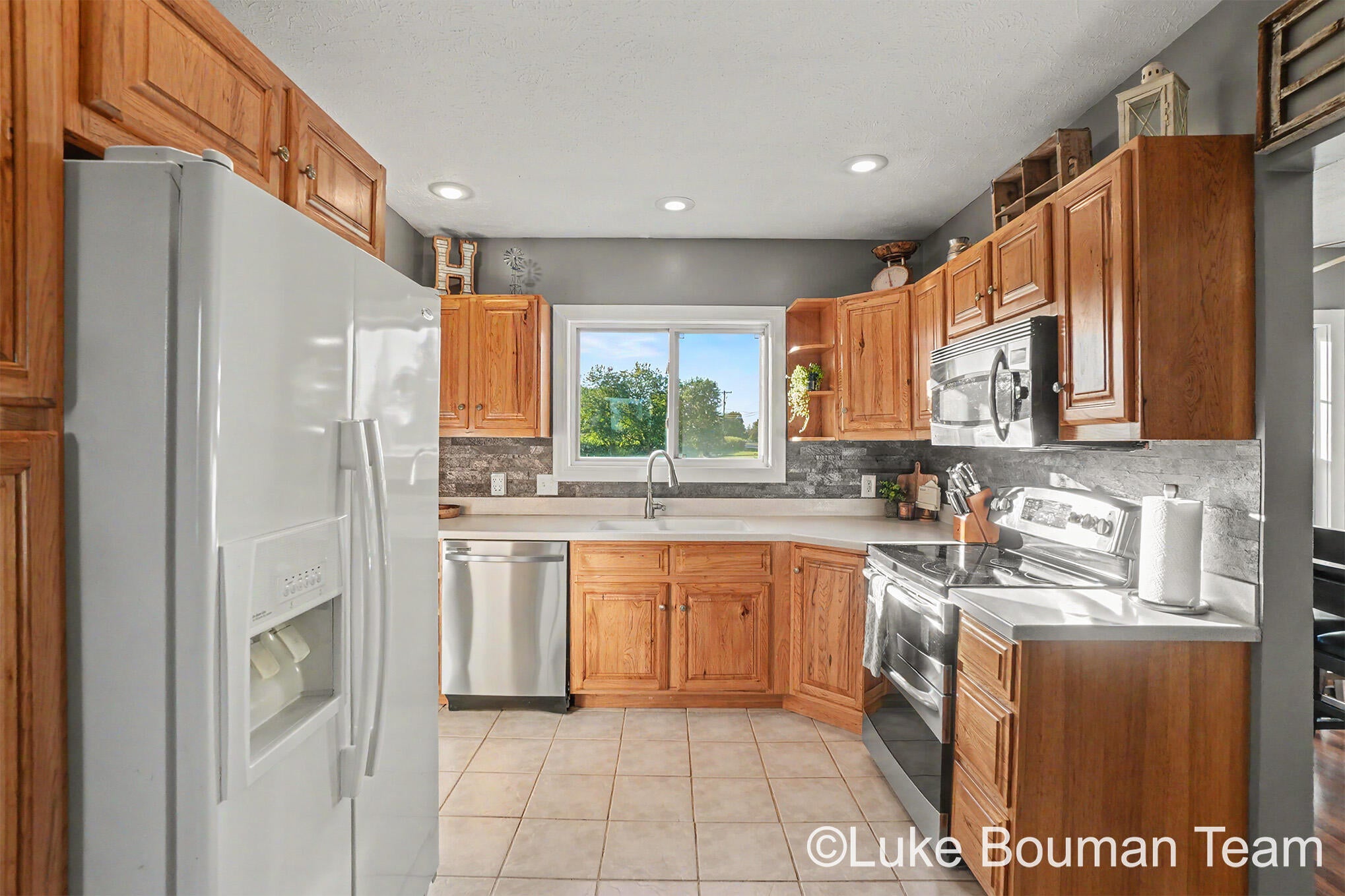 3173 Dumont Road