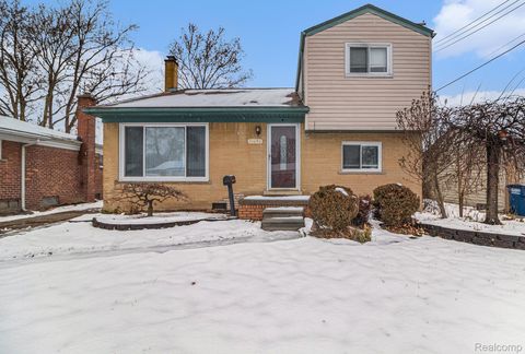 31040 Stephen Avenue Westland City MI 48185