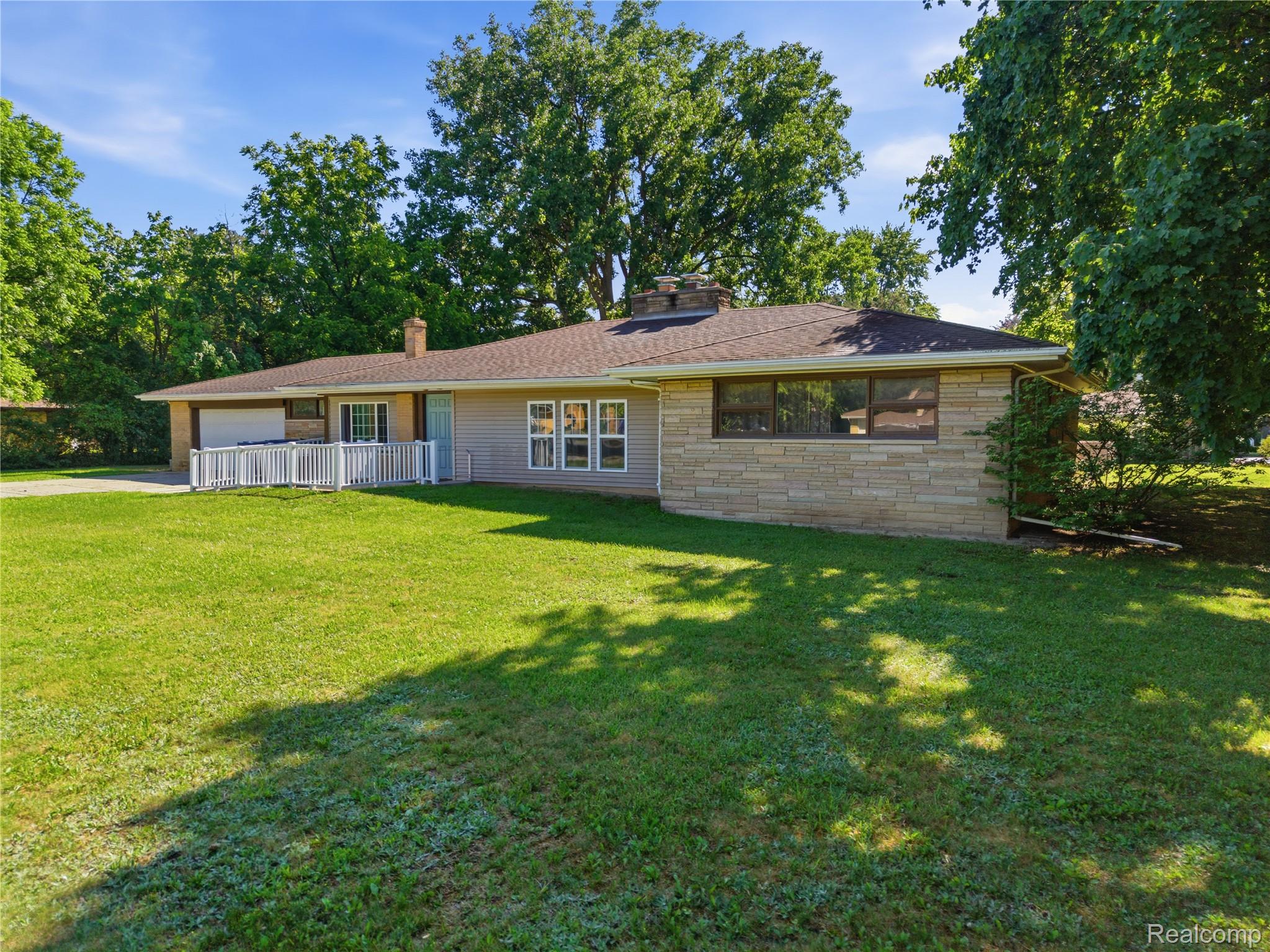 1690 N Center Road