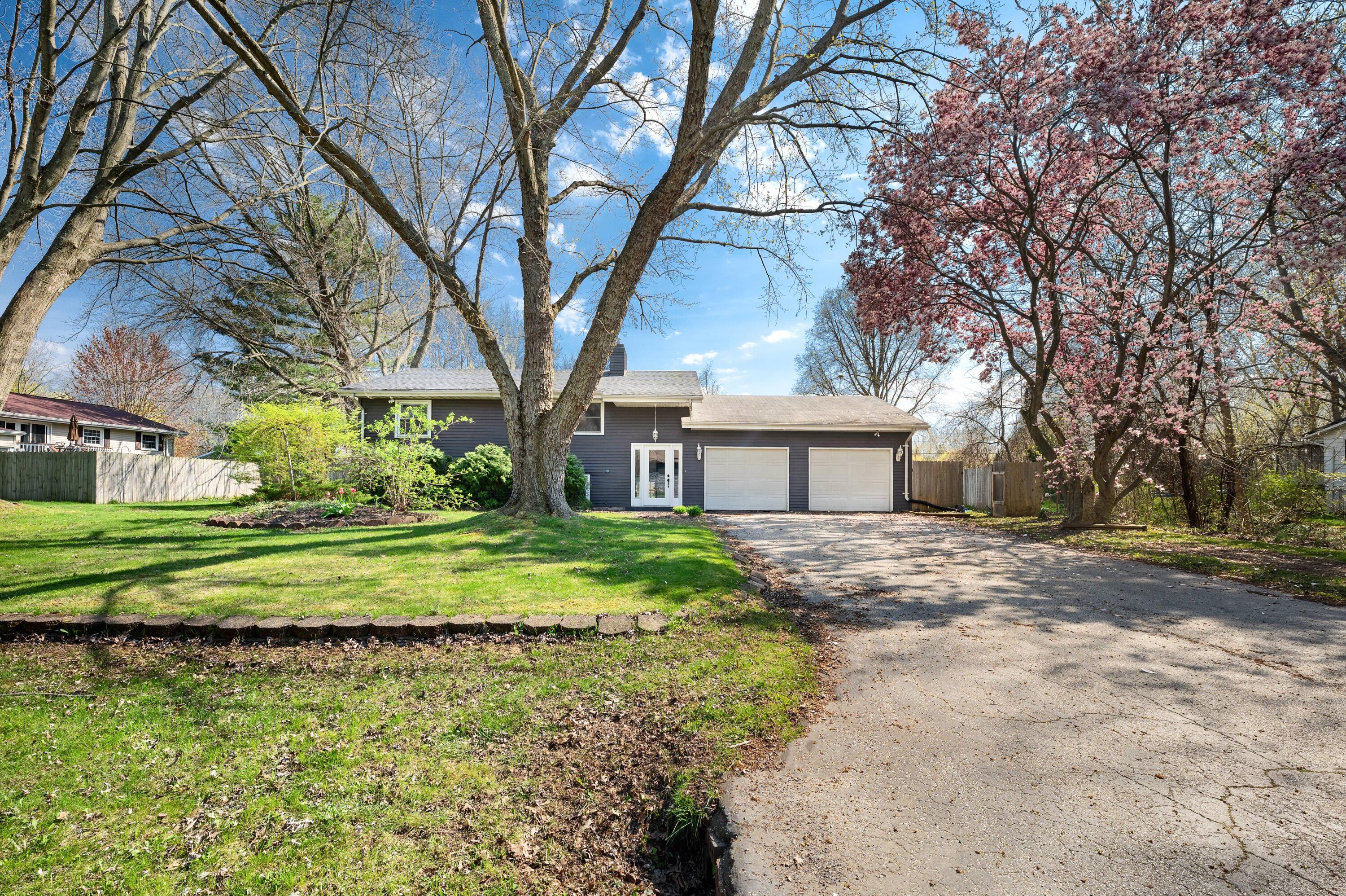 606 Lonesome Pine Trail