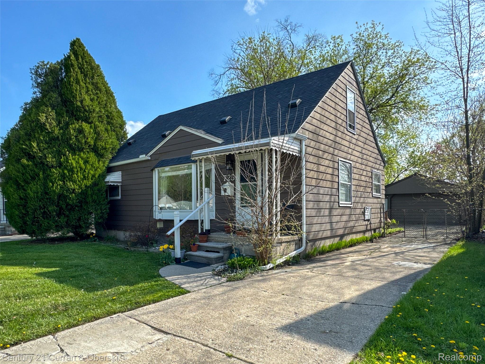 725 S Manitou Avenue