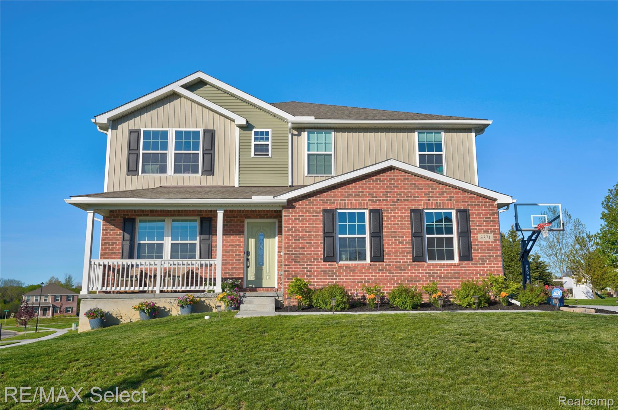 8371 Crossbow Court