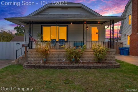 8459 Timken Avenue Warren City MI 48089