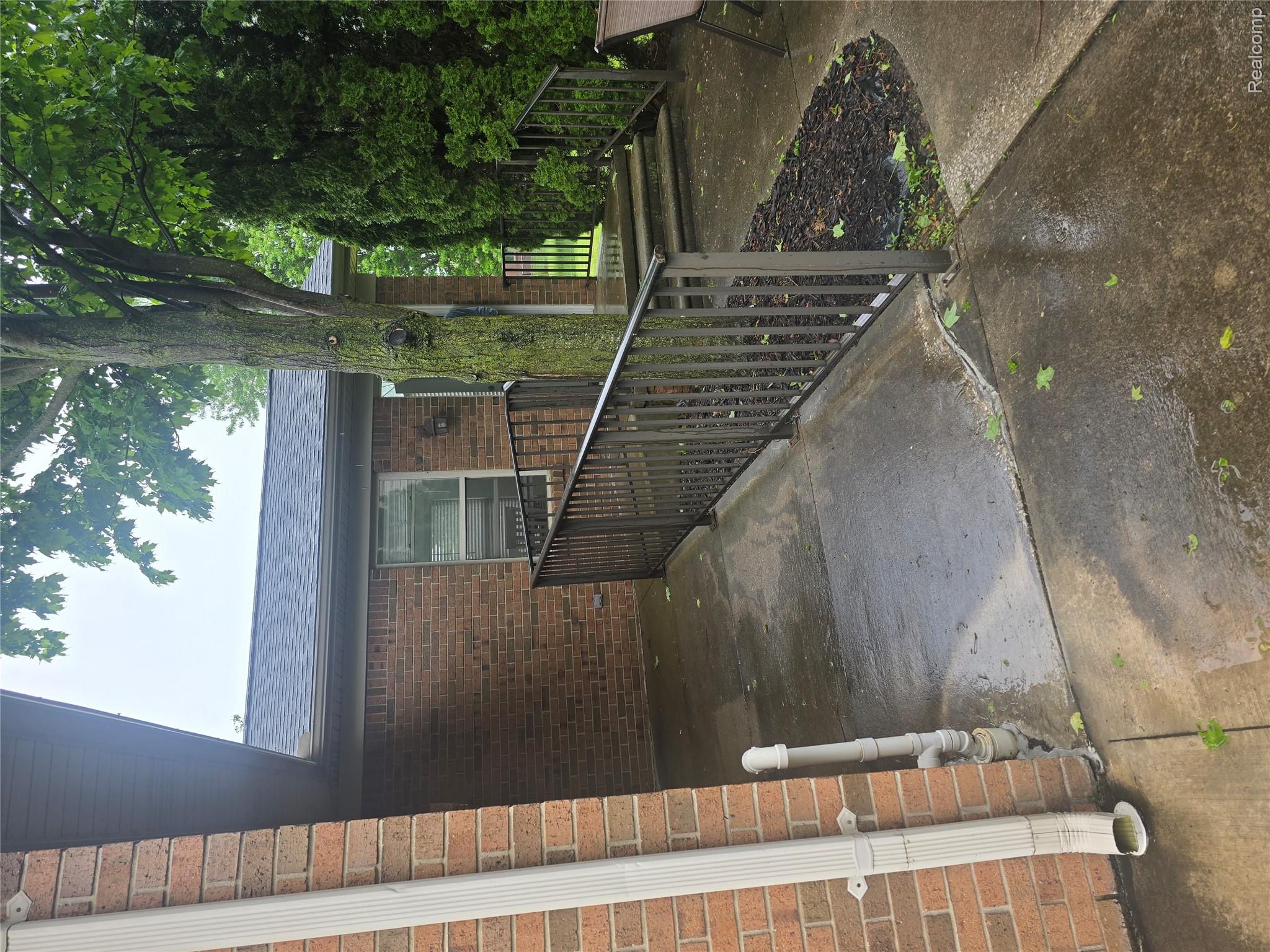 35050 Newport Court