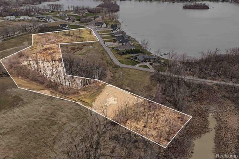 4151 Whitney Avenue Fenton Charter Township MI 48451