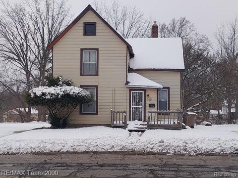 309 E Pike Street Pontiac City MI 48342