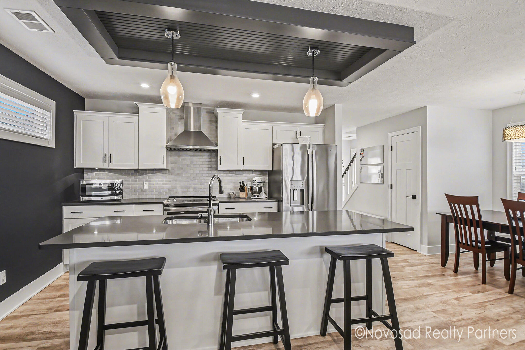 7952 Greendale Drive SE