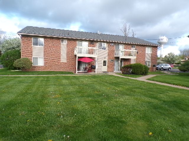 125 E VAN RIPER Road 3