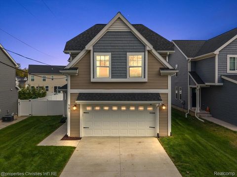 581 S Winding Drive Waterford Charter Township MI 48328