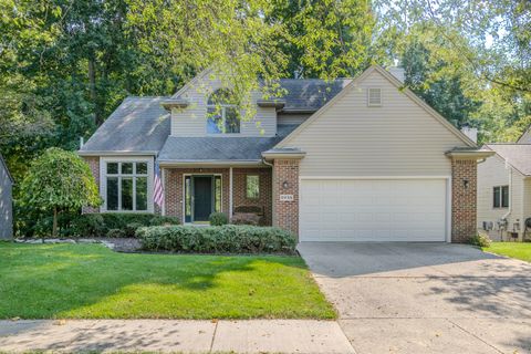 1934 Wildwood Trail Saline City MI 48176