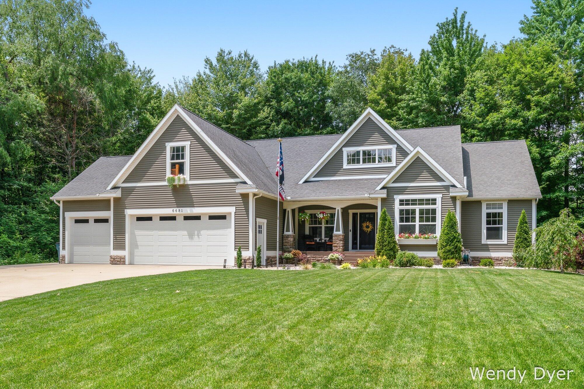 6681 Wood Hollow Court
