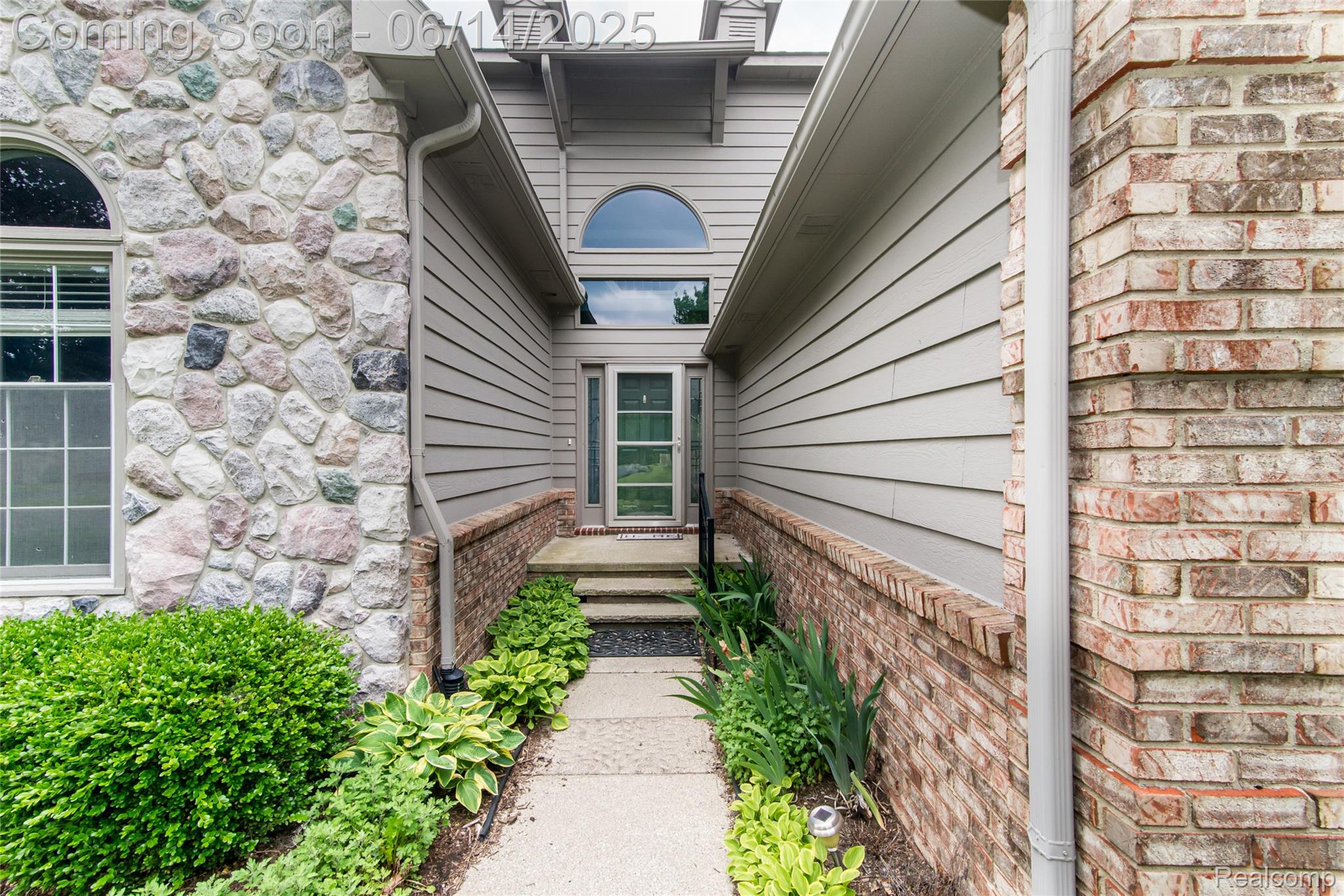 1093 Eagle Nest Drive