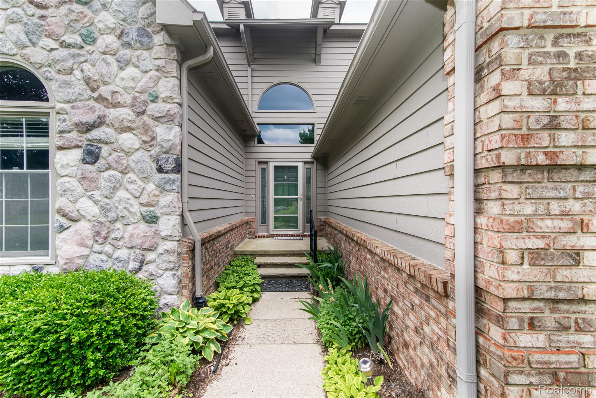 1093 Eagle Nest Drive