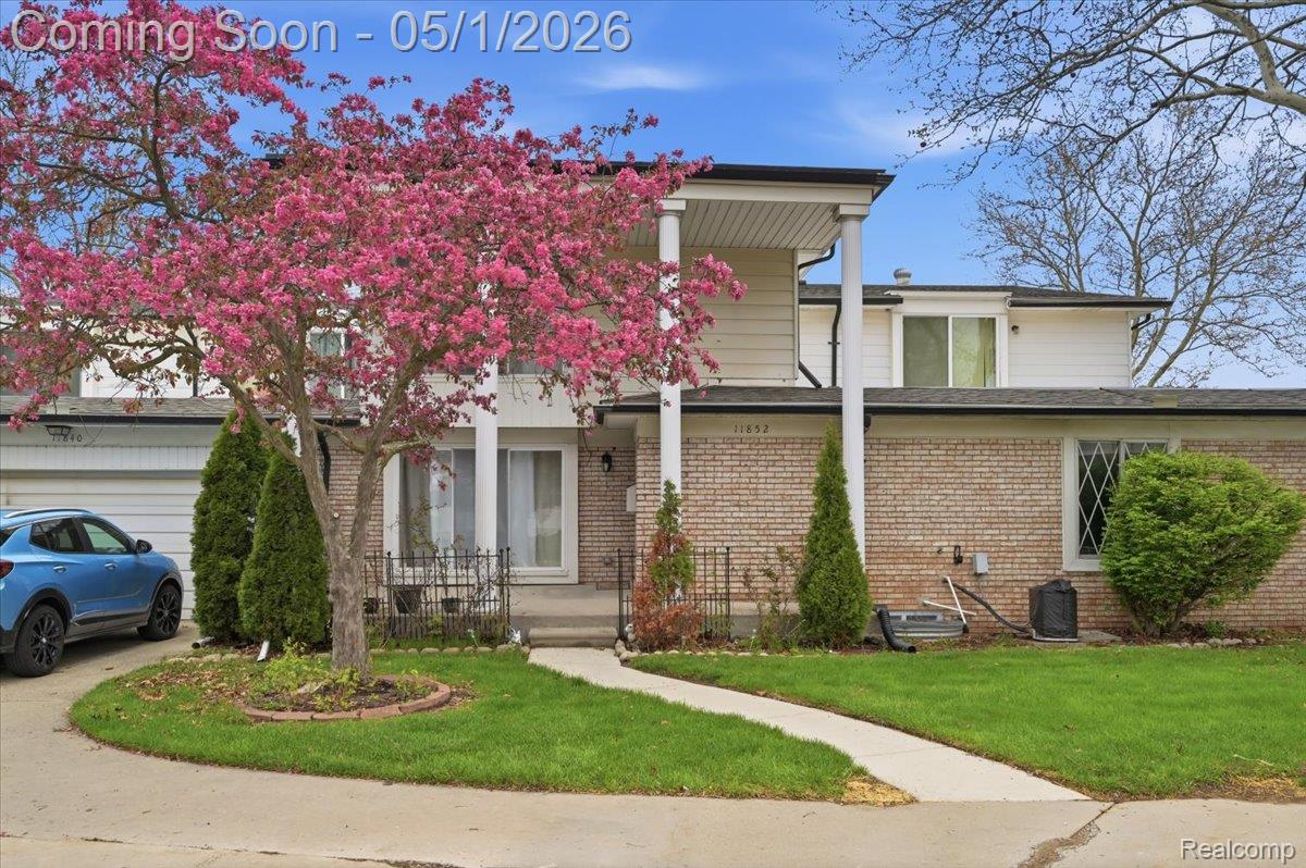 11852 Valley Boulevard