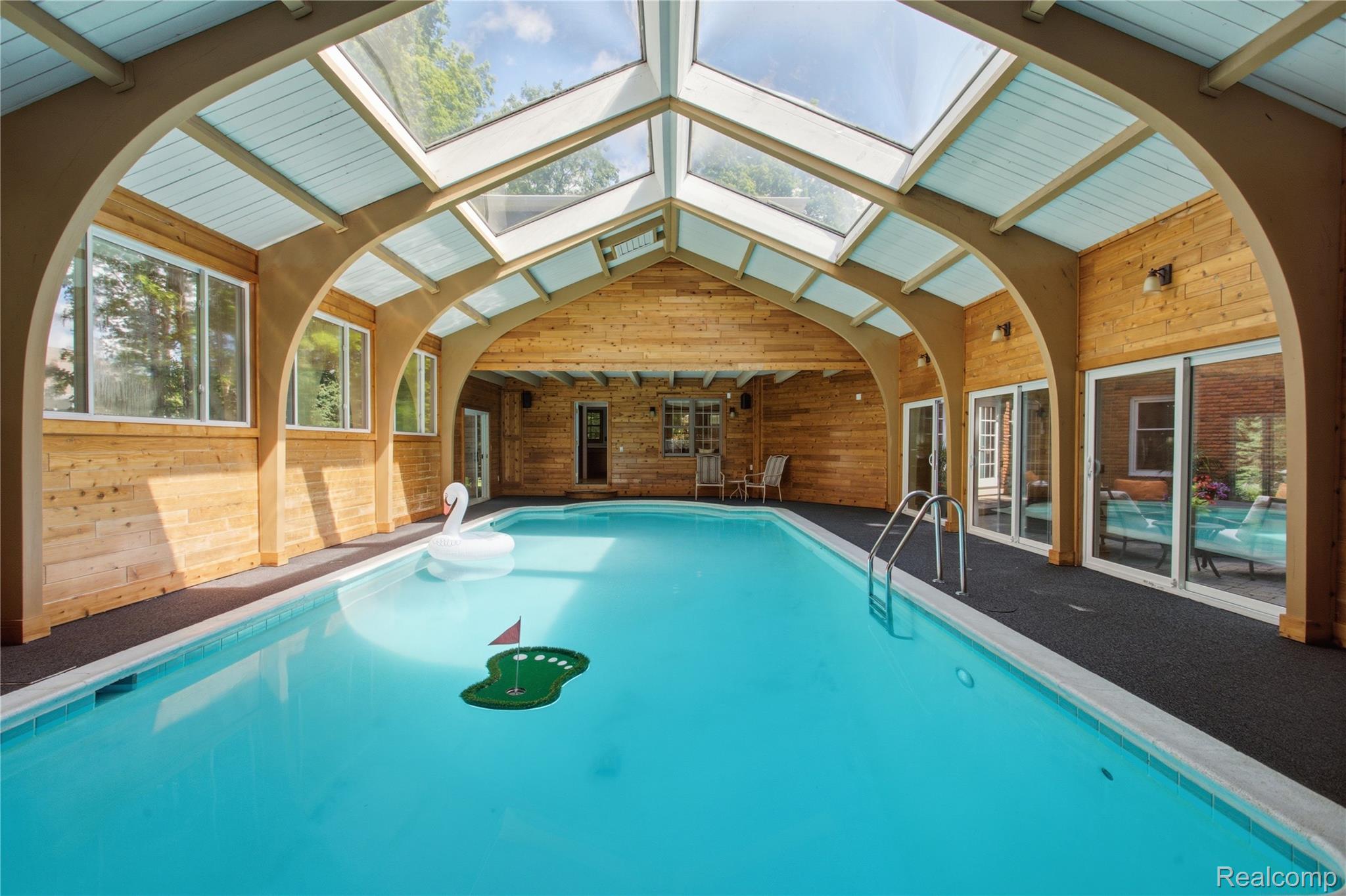 28785 Oak Point Drive