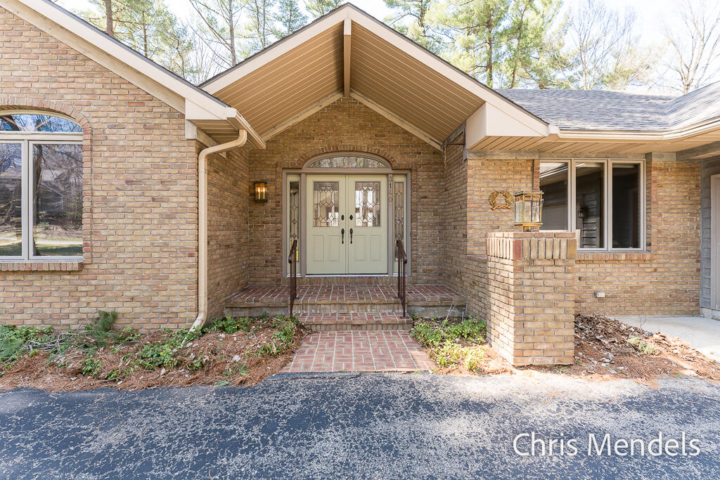 3140 Riverwoods Drive NE