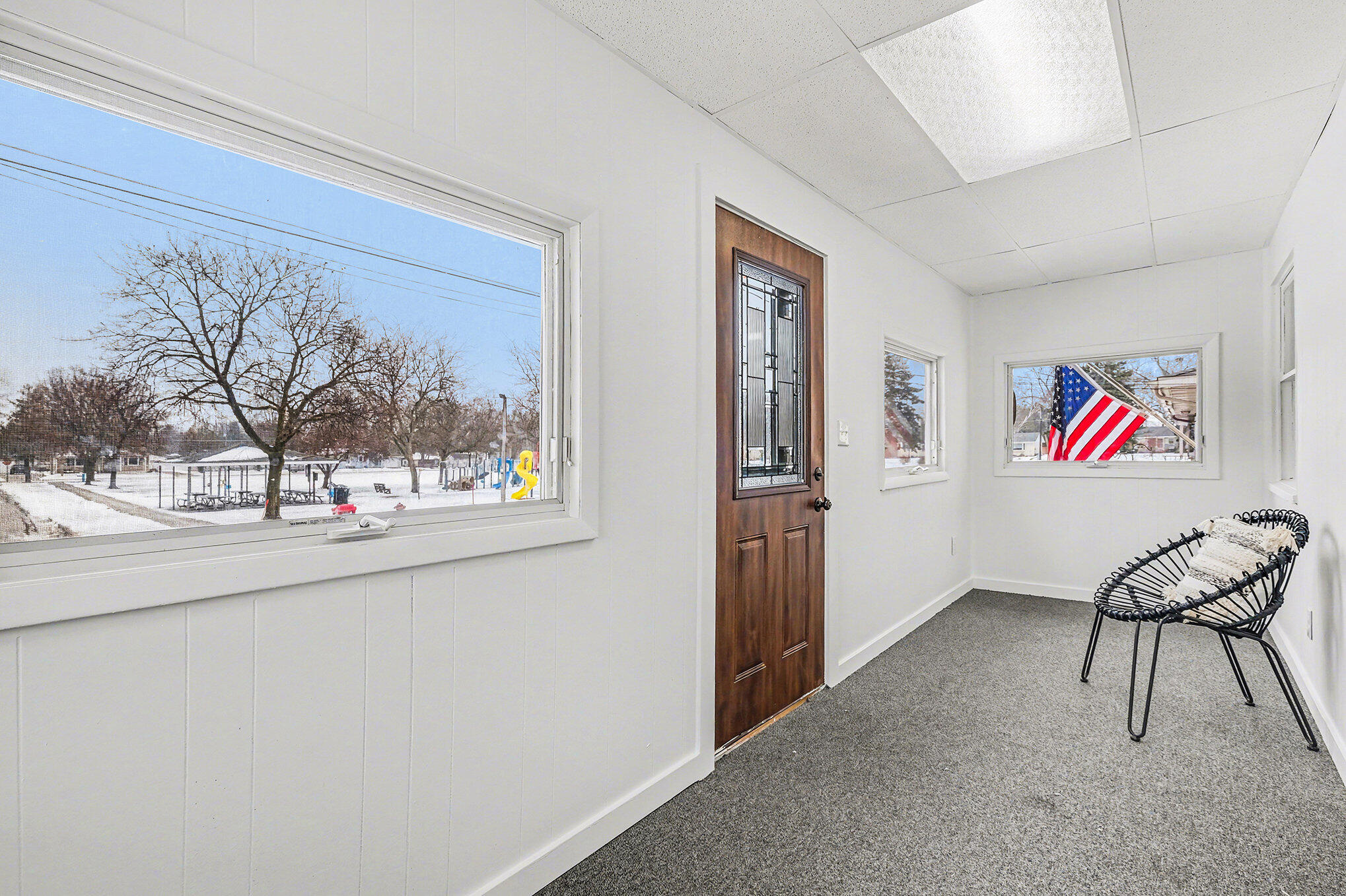 128 W Averill Street