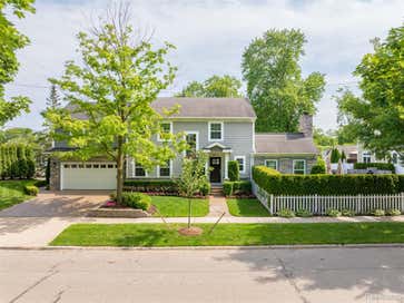 2872 Manchester Road Birmingham City MI 48009