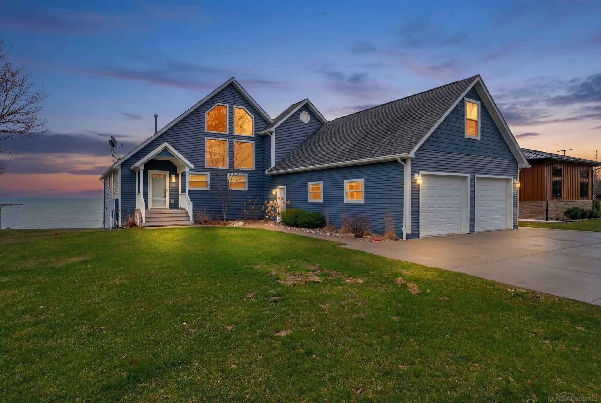 8383 Lakeshore Road