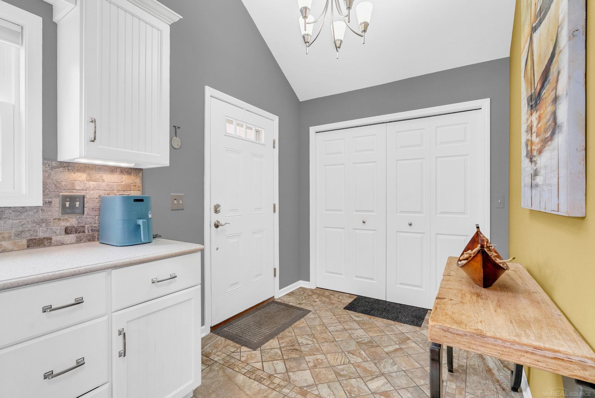 8383 Lakeshore Road