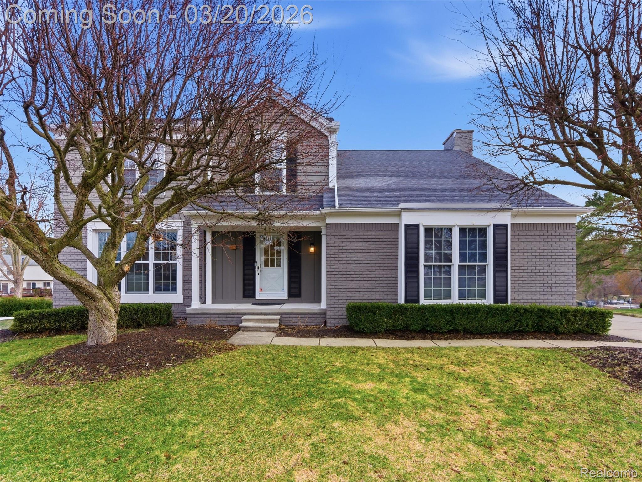 2000 Stonington Court