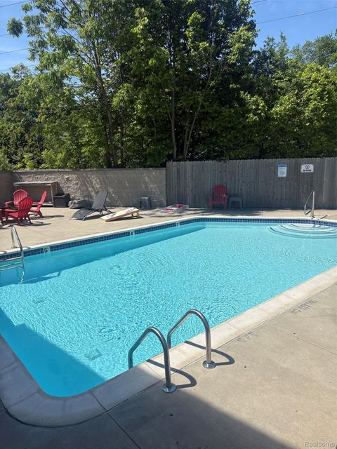 Tiny photo for 305 N Eton Street, Birmingham City, MI 48009 (MLS # 20261039521)