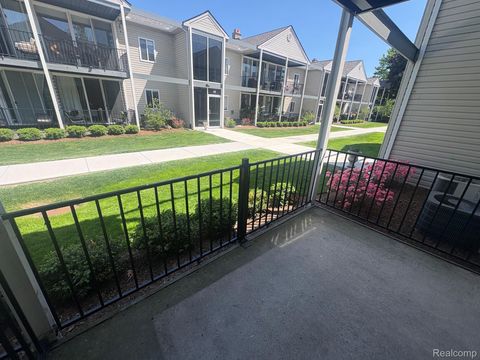 Tiny photo for 305 N Eton Street, Birmingham City, MI 48009 (MLS # 20261039521)