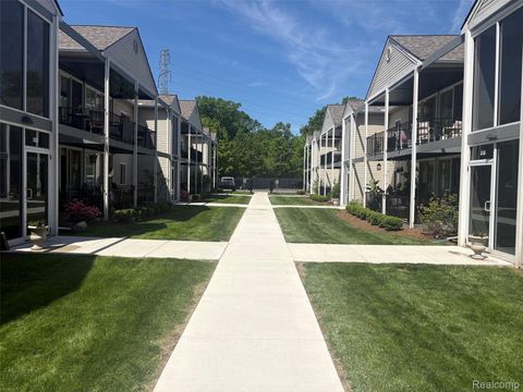 Tiny photo for 305 N Eton Street, Birmingham City, MI 48009 (MLS # 20261039521)