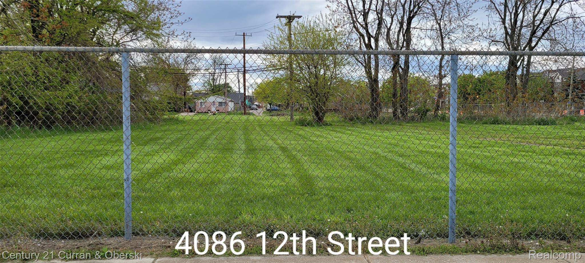 4086 12th Street