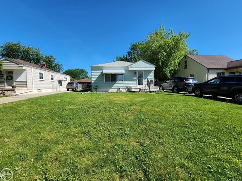 Tiny photo for 17901 Peters Street, Roseville City, MI 48066 (MLS # 58050209285)