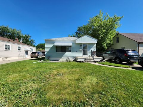 Tiny photo for 17901 Peters Street, Roseville City, MI 48066 (MLS # 58050209285)