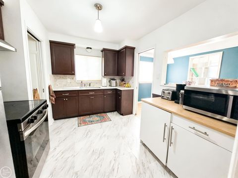 Tiny photo for 17901 Peters Street, Roseville City, MI 48066 (MLS # 58050209285)