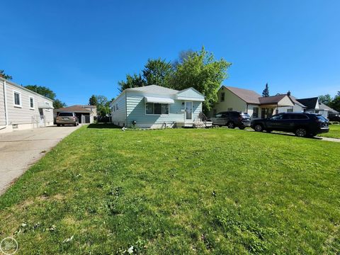 Tiny photo for 17901 Peters Street, Roseville City, MI 48066 (MLS # 58050209285)