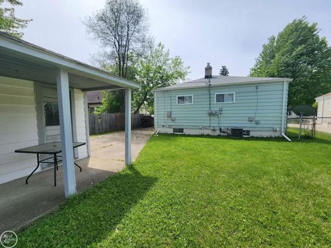 Tiny photo for 17901 Peters Street, Roseville City, MI 48066 (MLS # 58050209285)