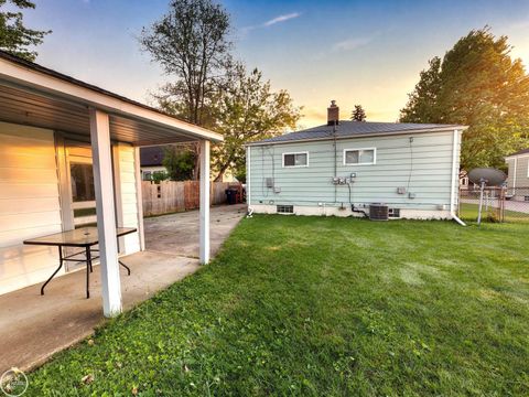 Tiny photo for 17901 Peters Street, Roseville City, MI 48066 (MLS # 58050209285)