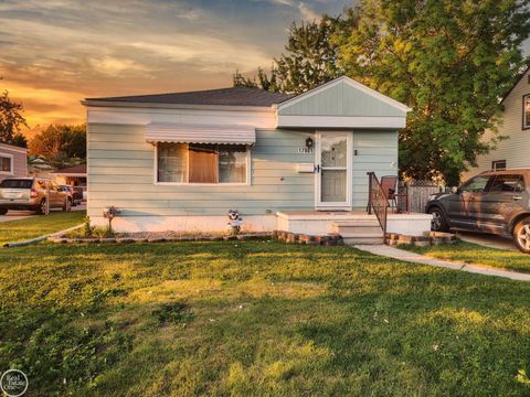 Photo of 17901 Peters Street, Roseville City, MI 48066 (MLS # 58050209285)