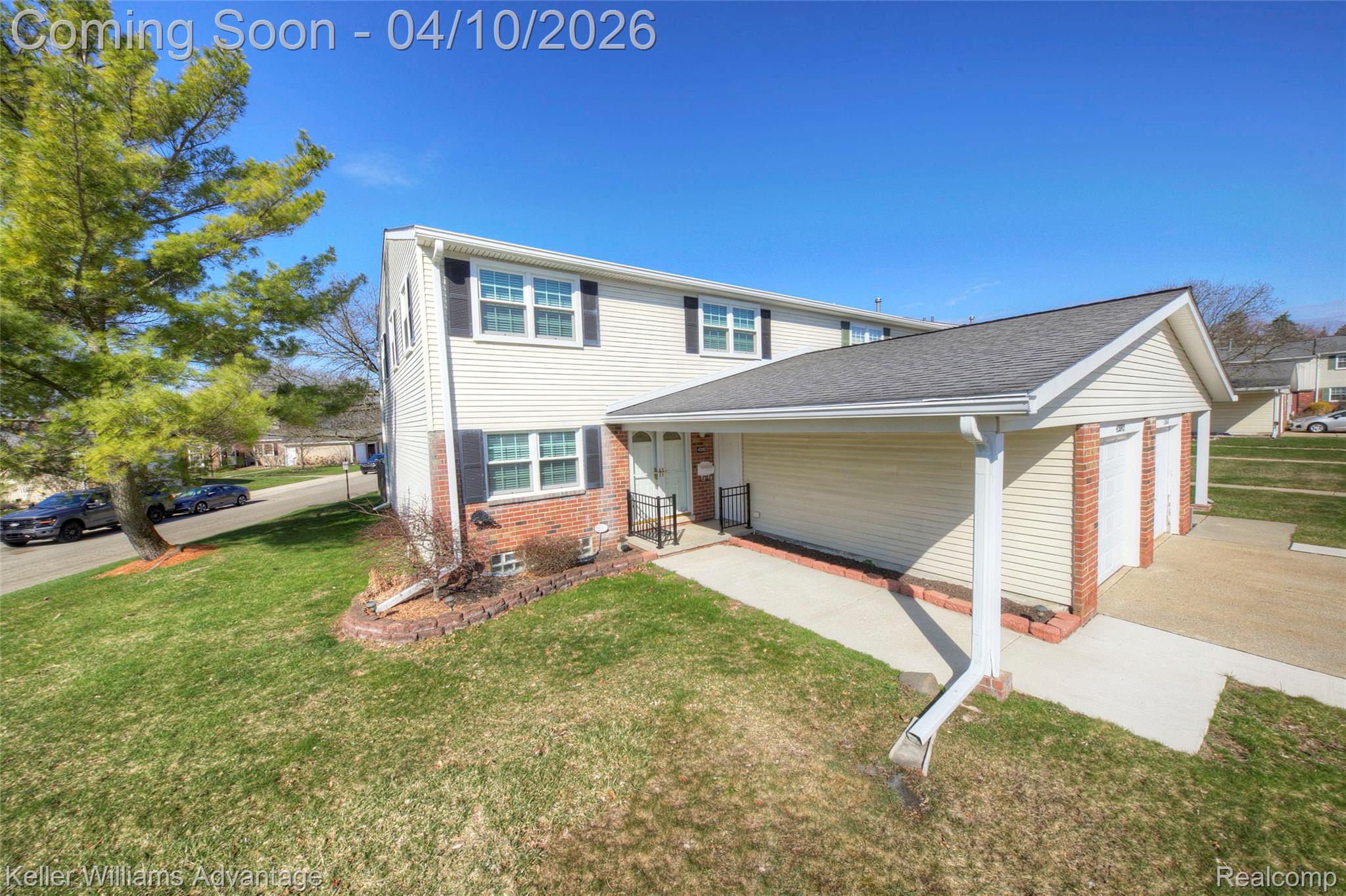 42092 Queen Anne Court