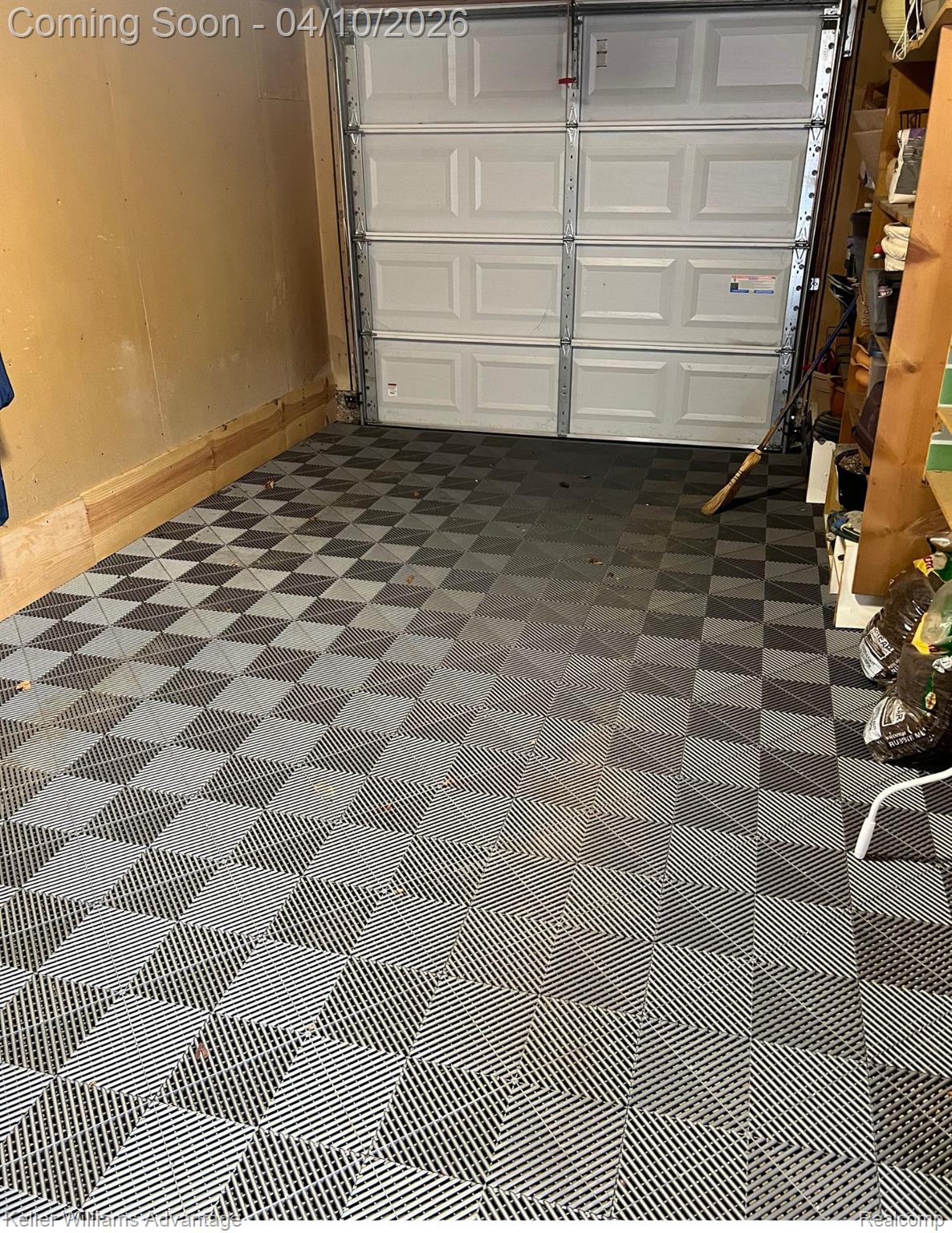 42092 Queen Anne Court