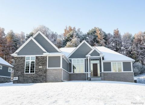 8848 Stonewall E Independence Charter Township MI 48348