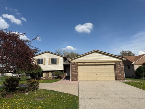 37338 HIGHLITE Drive Sterling Heights City Macomb MI 48310