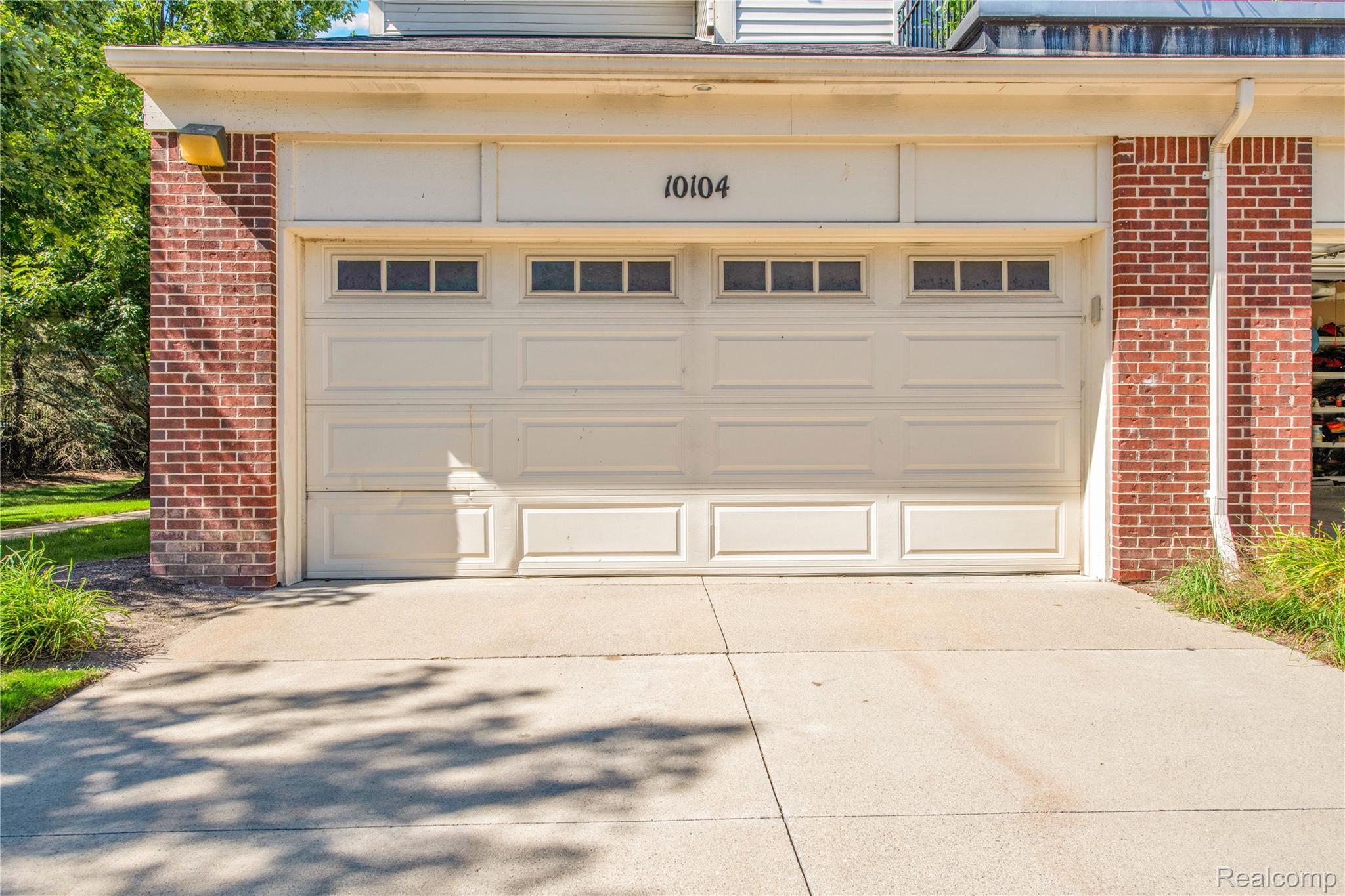 10104 Jasmine Drive