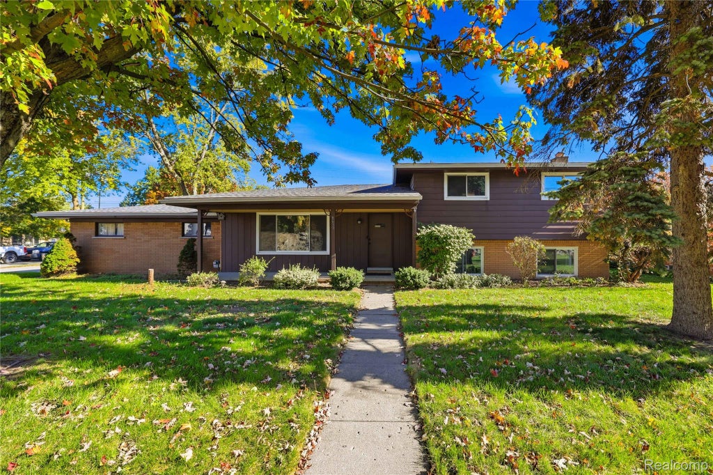 Photo of 8639 Clinton River Road, Sterling Heights City, MI 48314 (MLS # 20261084129)