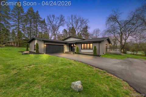 4389 Charing Way Bloomfield Hills City MI 48304