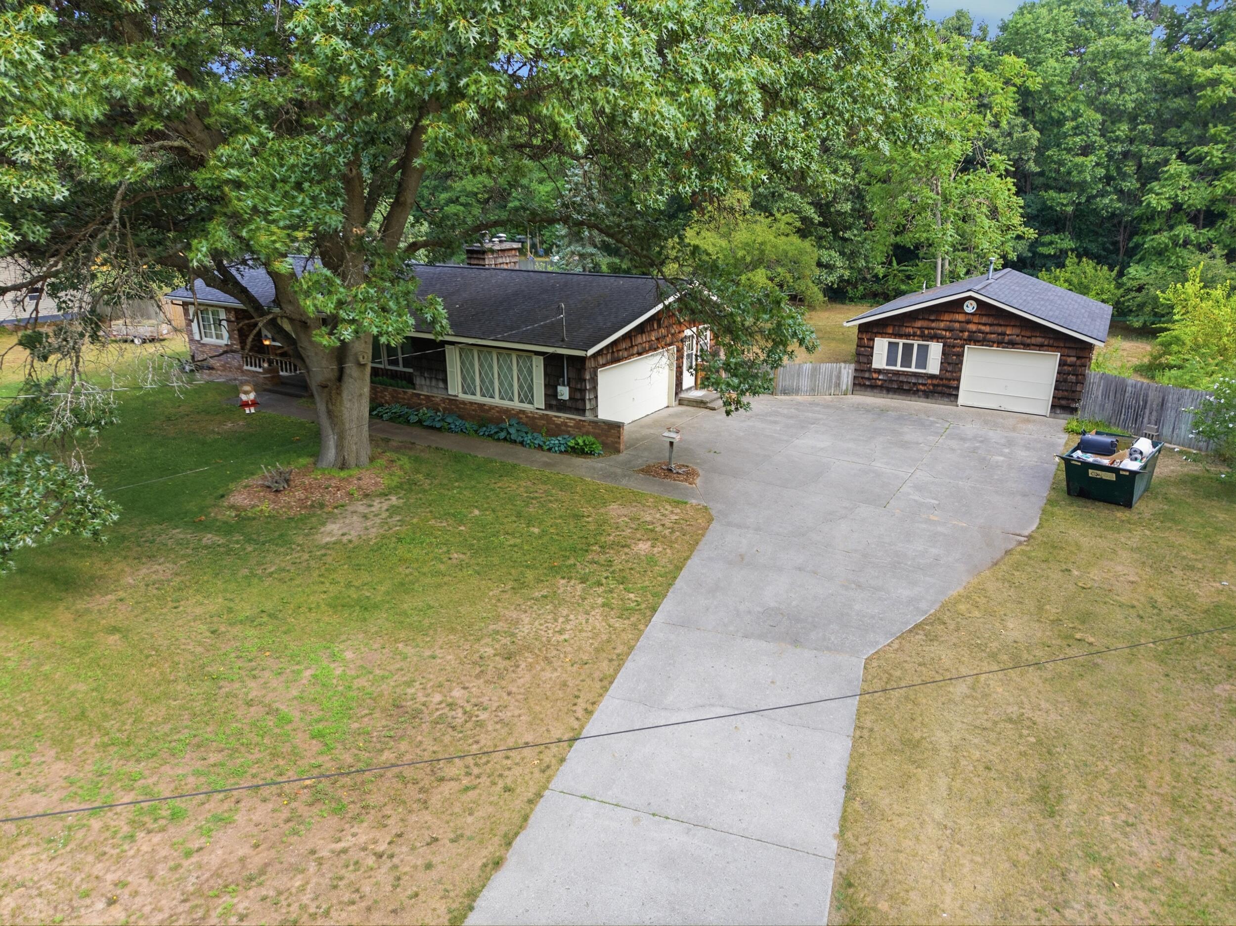 3656 Macarthur Road