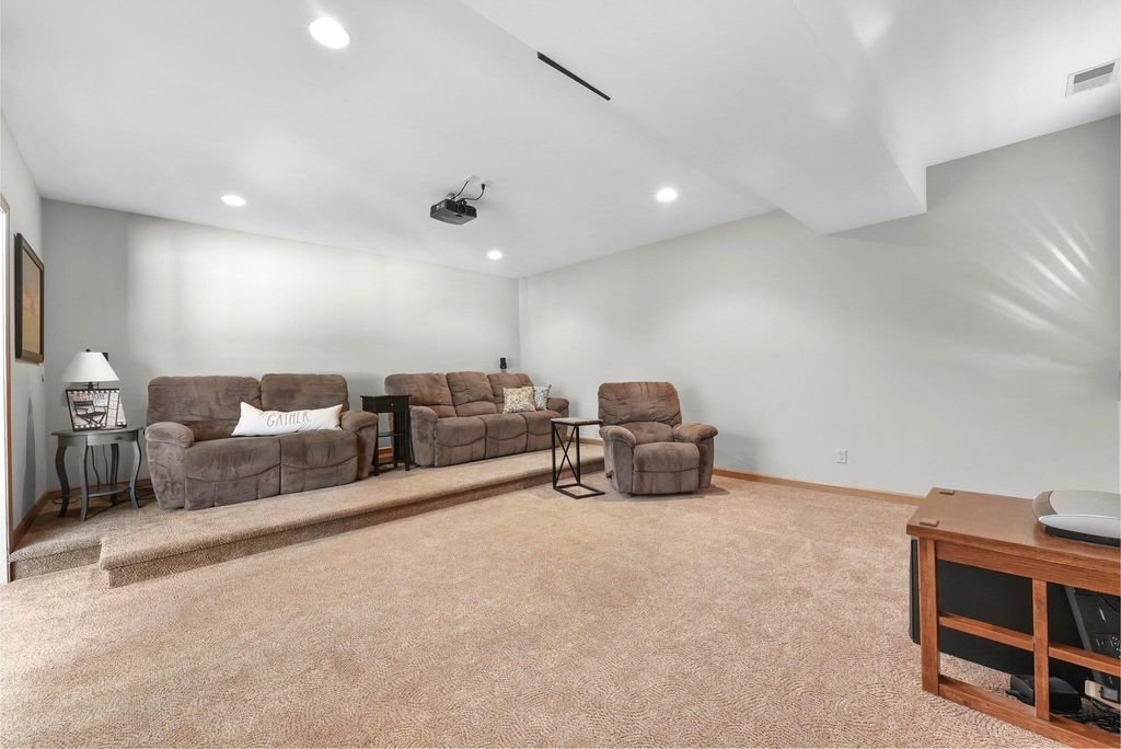 listing image 52