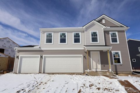 360 Hidden River W Holly Township MI 48442