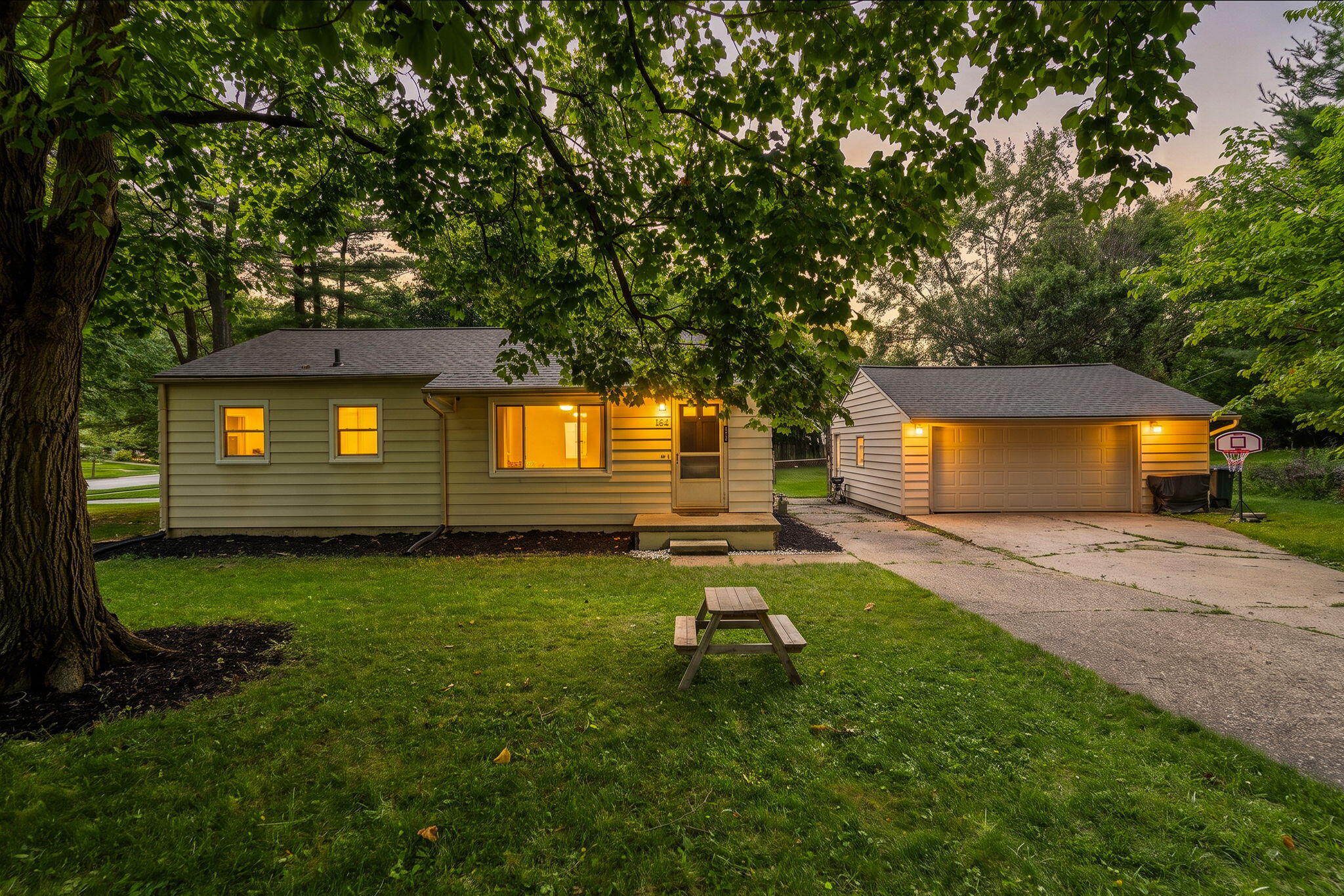 284 Highlake Avenue