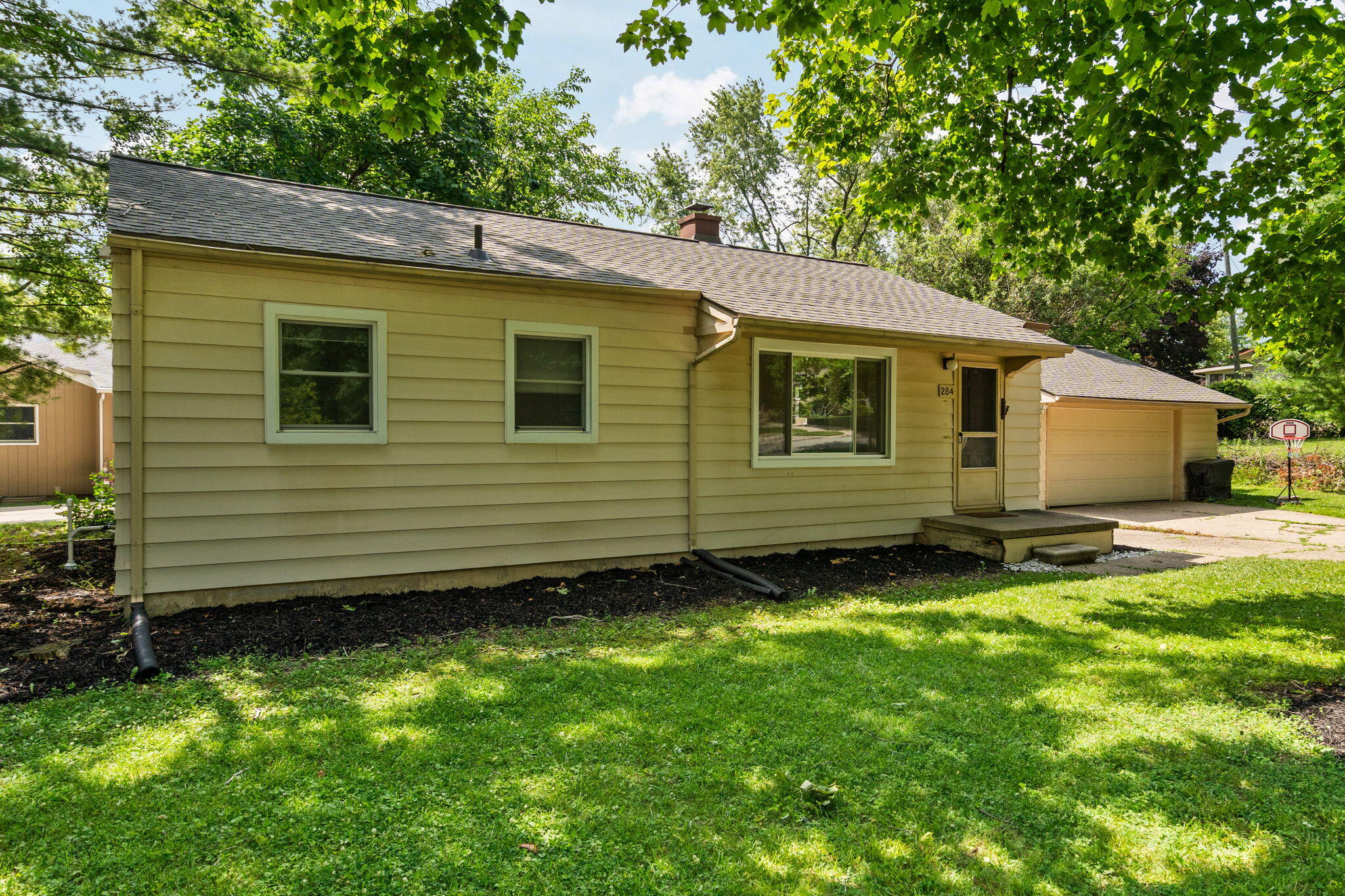 284 Highlake Avenue
