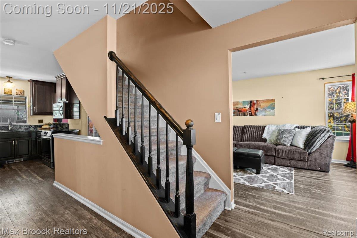 10496 Chestnut Court